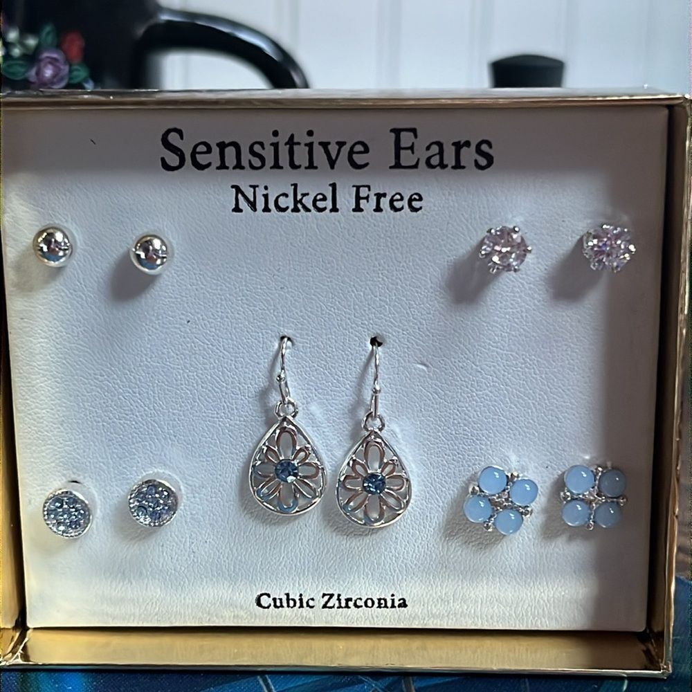 Classic Stud Earrings 6PC